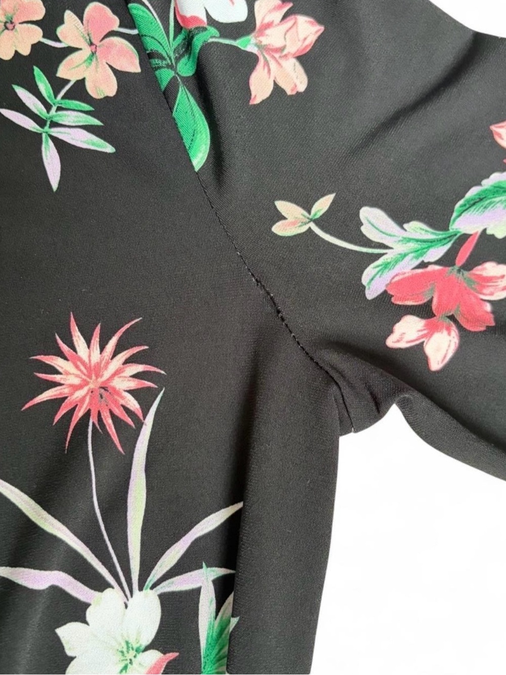 Liz Claiborne Career women’s lightweight black dress with florals. Sz. Medium. - Picture 5 of 5